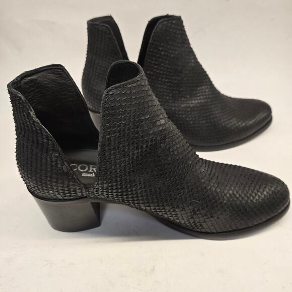 Cordani Barrett Pull-On Black Textured Leather Block Heel Bootie, EU 39, US 8.5 - Picture 4 of 11